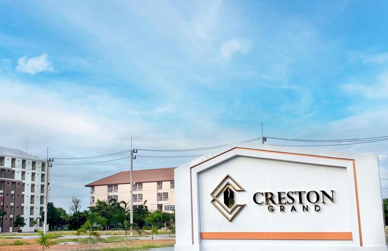 Creston Grand Hotel Suphan Buri Buitenkant foto